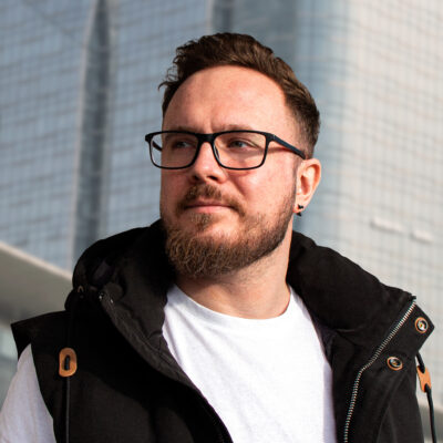 Alex	Shoub